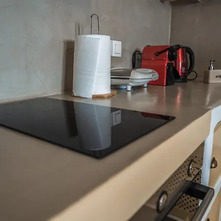 Lareroom 4 σπίτι μπροστά στην παραλία με μικρή πισίνα Kythnos