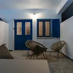 Lareroom 4 σπίτι μπροστά στην παραλία με μικρή πισίνα 펜션 *
