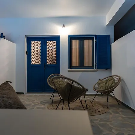 Lareroom 4 σπίτι μπροστά στην παραλία με μικρή πισίνα Tatil Evi *