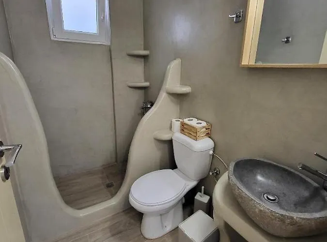 Lareroom 4 σπίτι μπροστά στην παραλία με μικρή πισίνα بيت للعطل *