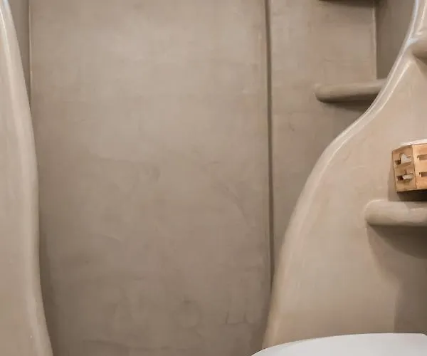 Lareroom 4 σπίτι μπροστά στην παραλία με μικρή πισίνα بيت للعطل *