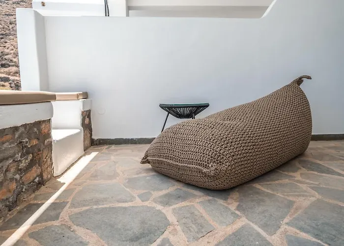 Lareroom 4 σπίτι μπροστά στην παραλία με μικρή πισίνα *